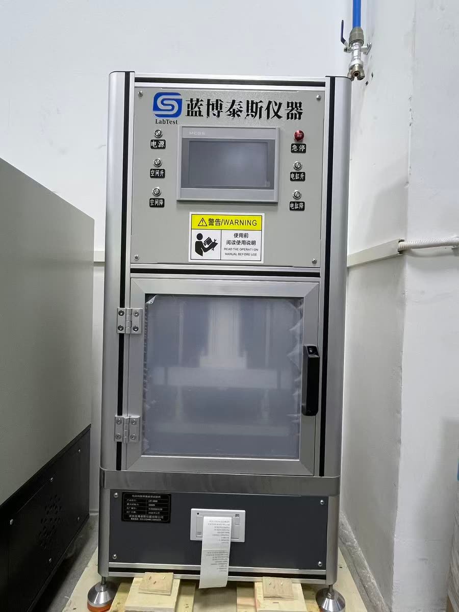 Salt spray test chamber used for coated wire form corrosion testing